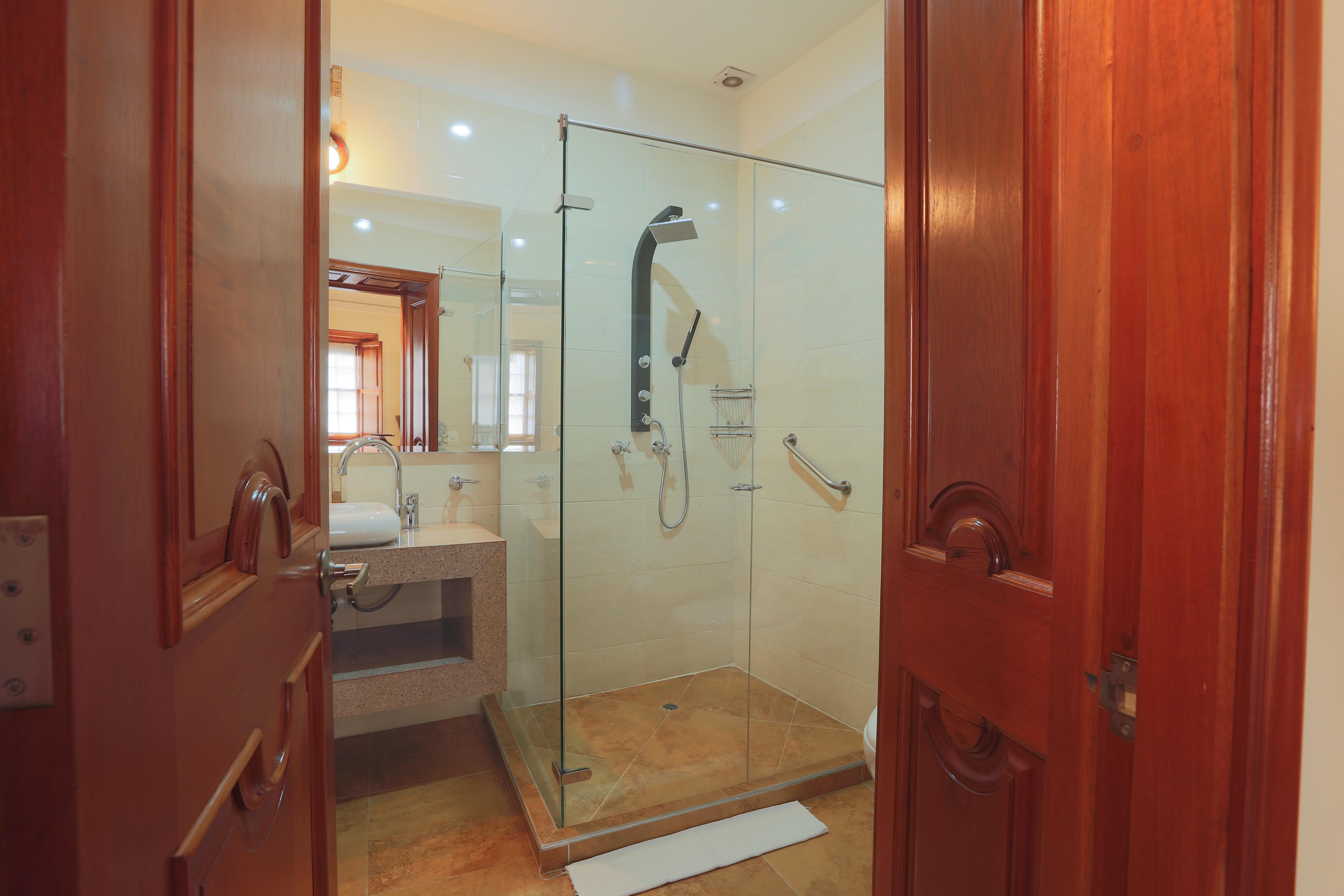 Hotel Santa Lucia Boutique Spa Μπογκοτά Εξωτερικό φωτογραφία A shower cubicle